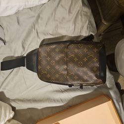 Louis Vuitton Men's Cross Bag