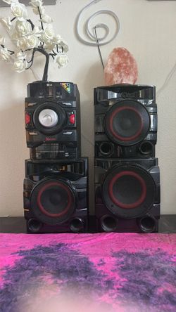 LG XBOOM speaker set