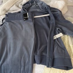 New Ny And Company Velour Sweat Suit