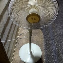3 Speed Oscillating Pedestal Fan WORKS PERFECT 