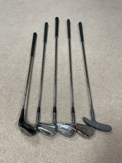 Youth Right Handed Golf Clubs with Small Bag