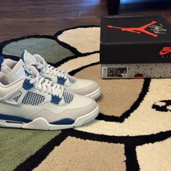 Air Jordan 4 Industrial Blue