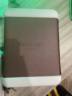 Brand New Exclusive Unreleased Kim Kardashian & Beats Collaboration Studio Head Phones.