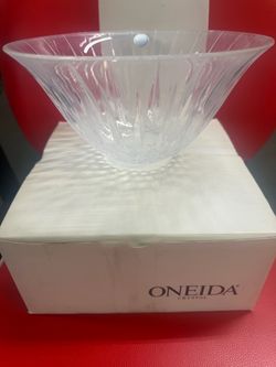 Astral lead crystal decorative centerpiece bowl