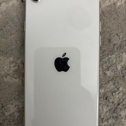 Unlocked White iPhone SE (3rd Gen) 