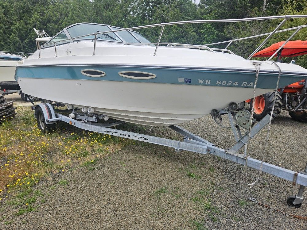1990 SeaRay 230 cutty