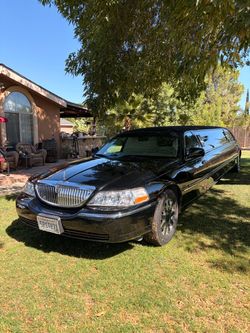2006 Lincoln Town Car