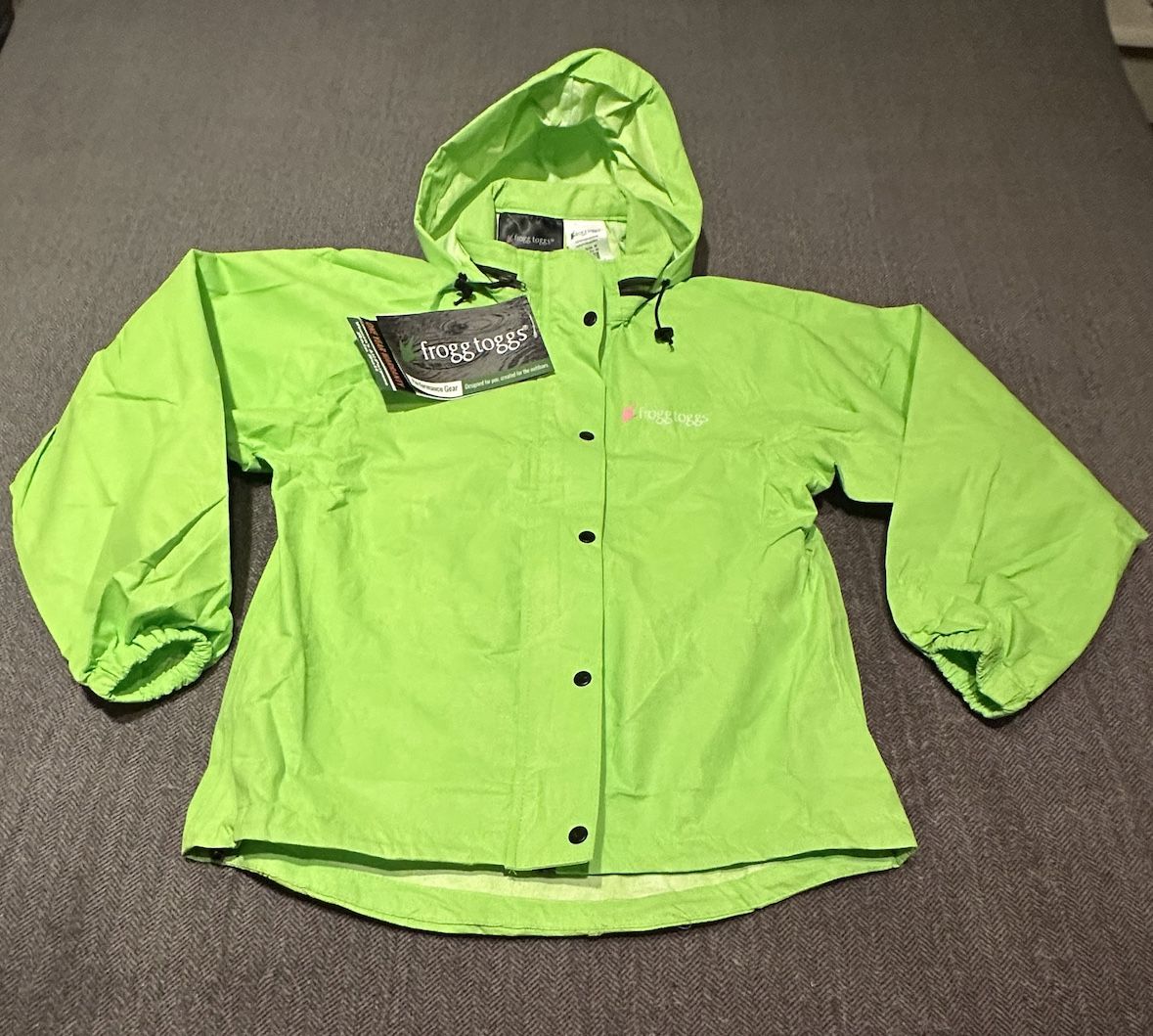 Ladies Frog Toggs Ultra Lite Rain Jacket Size Medium NEW