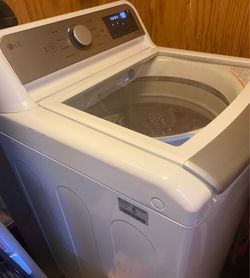 LG large capacity washer/Whirlpool dryer