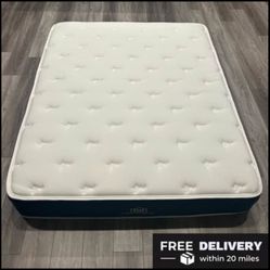 Brooklyn Bedding, Signature Hybrid, RV Or Short Queen, Firmness: Medium, Cloud Pillow Top: No Like New