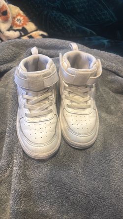 Zapatos de niño