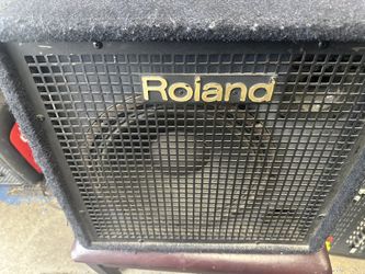 Roland Professional Amplifier Model KC 300 Works Perfect.