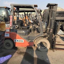 Forklift - 5k 5000 # pound - Warehouse - Diesel