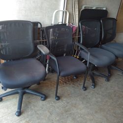 Assorted Office Chairs. (See Description)
