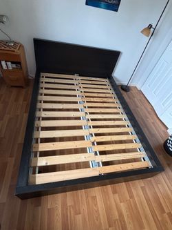 Full size bed and book shelf