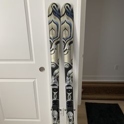 K2 Ladies Skis With Bindings