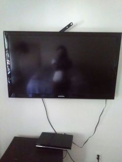46 inch flat screen TV