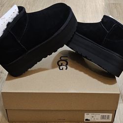 Ultra Mini Platform UGG Boots Size 7 For Women 