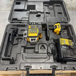 Dewalt Self Leveling Beam