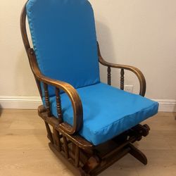 Rocking Chair (Read Description)