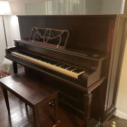 Winter & Co New York Antique Upright Piano