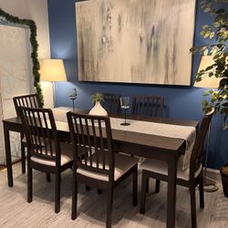 Beautiful Dining Set Very Good Condition!!! Table With Leaf And 6 Chairs! I Can Deliver.