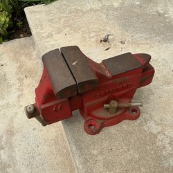 Craftsman bench  vise 4 inch jaws swivels
