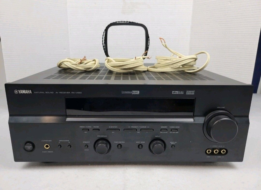 Yamaha RX-V550 7.2 Channel Receiver Bundle Monster XP Wire & Remote ** READ**
UNTESTED.
