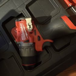 Milwaukee m12 fuel brushless hammer drill driver