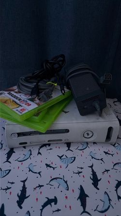 Xbox 360 with games no controllers