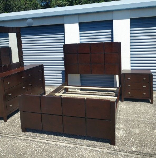Brown Bedroom Set Furniture Queen Dresser 