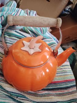 Vintage pumpkin tea kettle very rare
