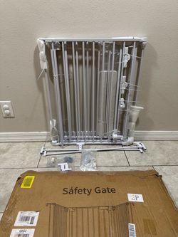 Extra Wide Safety Gate / Pet Gate - 71” Long