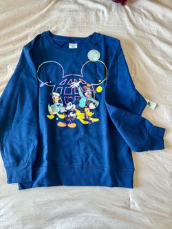 Disney - Mickey, Pluto, Donald, & Goody Sweater