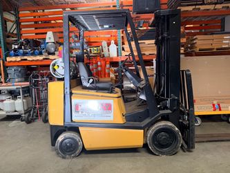Yale fork lift