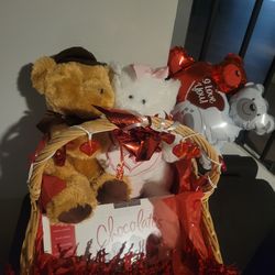 CANASTA CON PAREJA DE OSITOS .