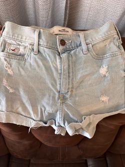 Hollister girls