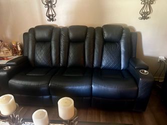 Couch set