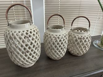 Decorative three beautiful base.