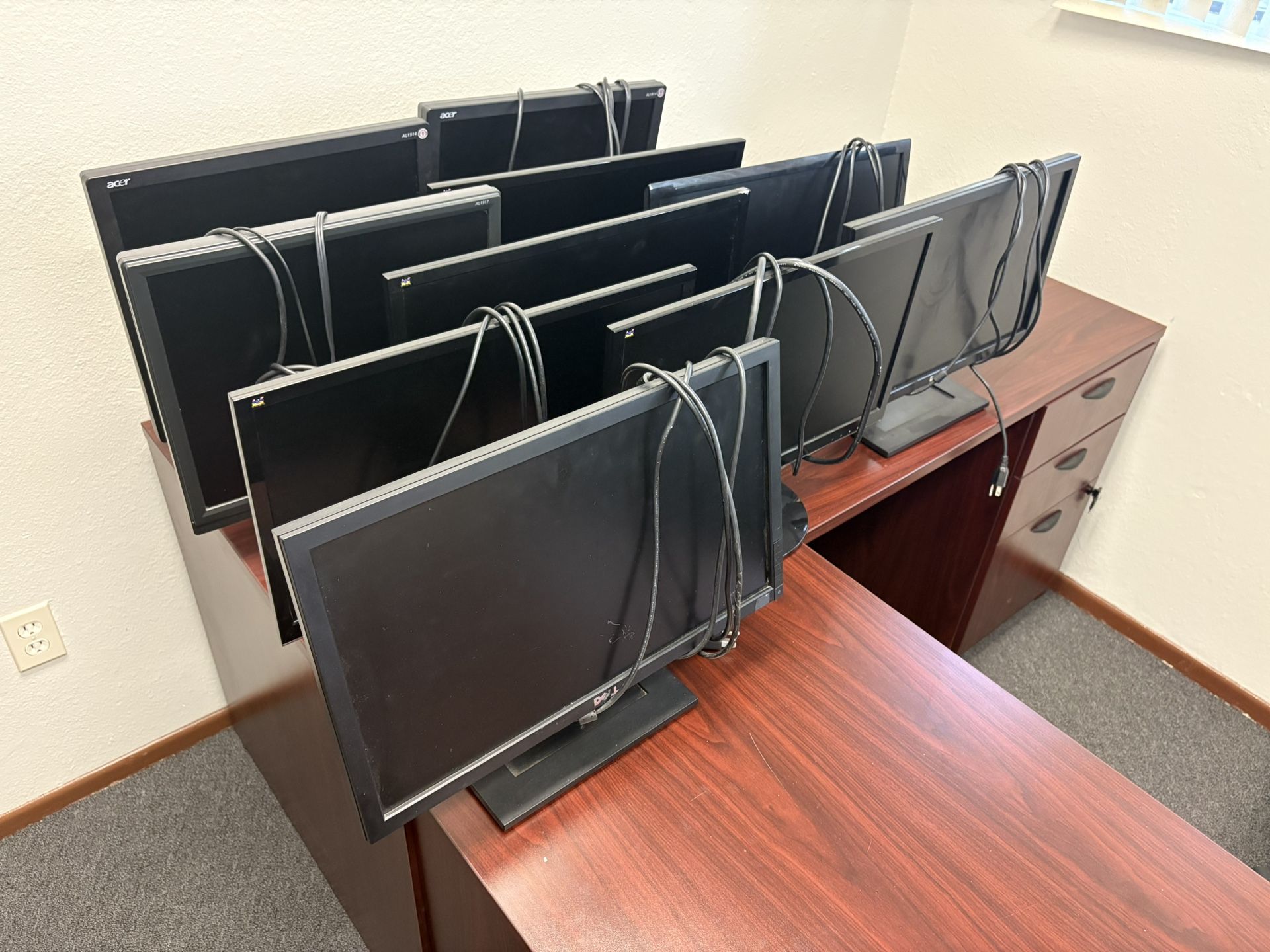 Computer Monitors: Viewsonic, Dell, Asus