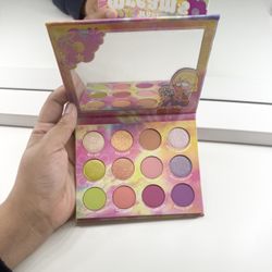 Colourpop X Lizzie Mcguire “What Dreams Are Made Of” Pallet