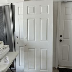 2 Interior Hollow Doors