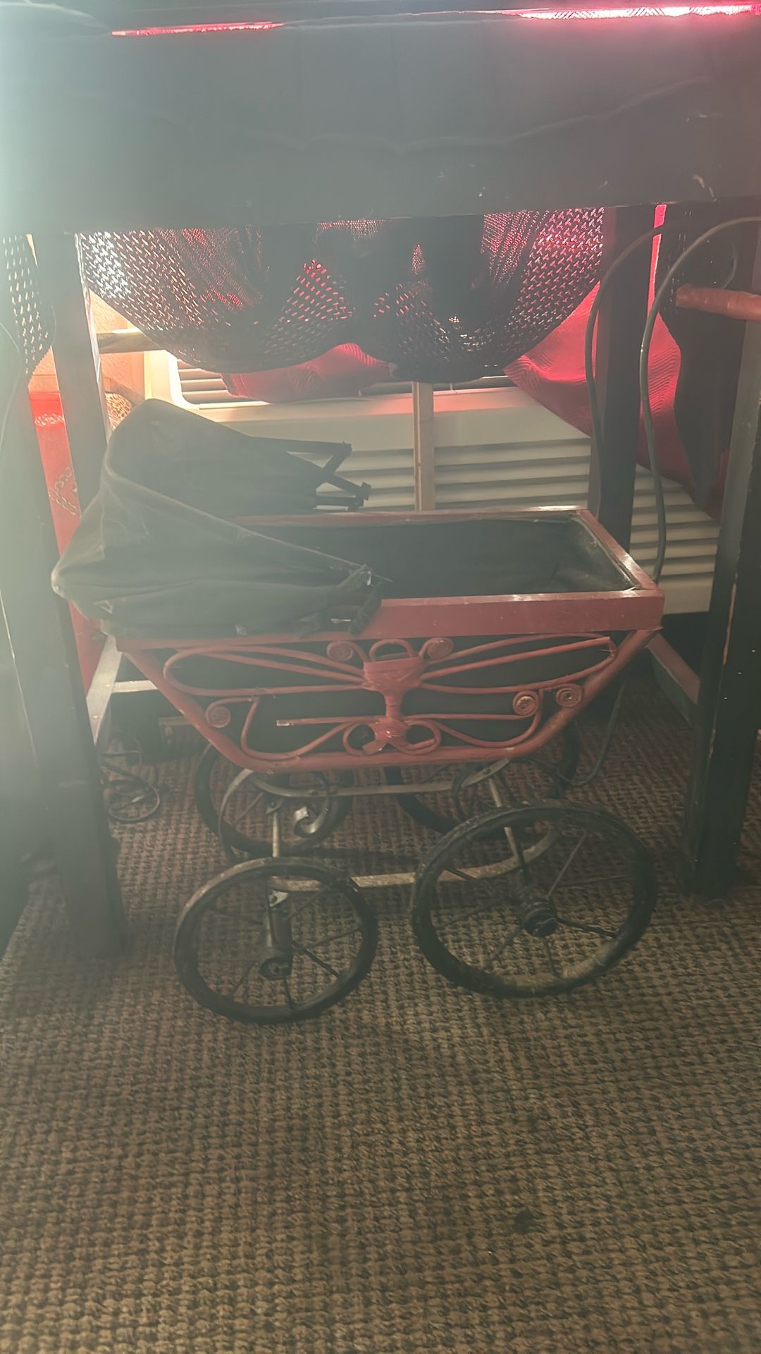 Vintage Doll Carriage