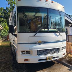 2002 Itasca Sunova 29 Ft Class A Motorhome
