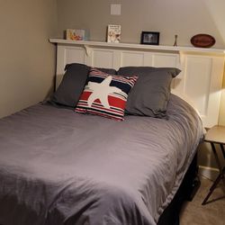 Queen Bed Mattress & Foundation