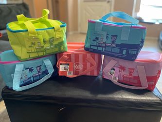 Trader Joe’s mini lunch totes