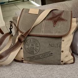 Myra Bag Leather Star Shoulder Bag
