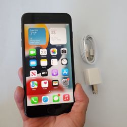 iPhone 8 Plus 256gb - UNLOCKED - Like New 