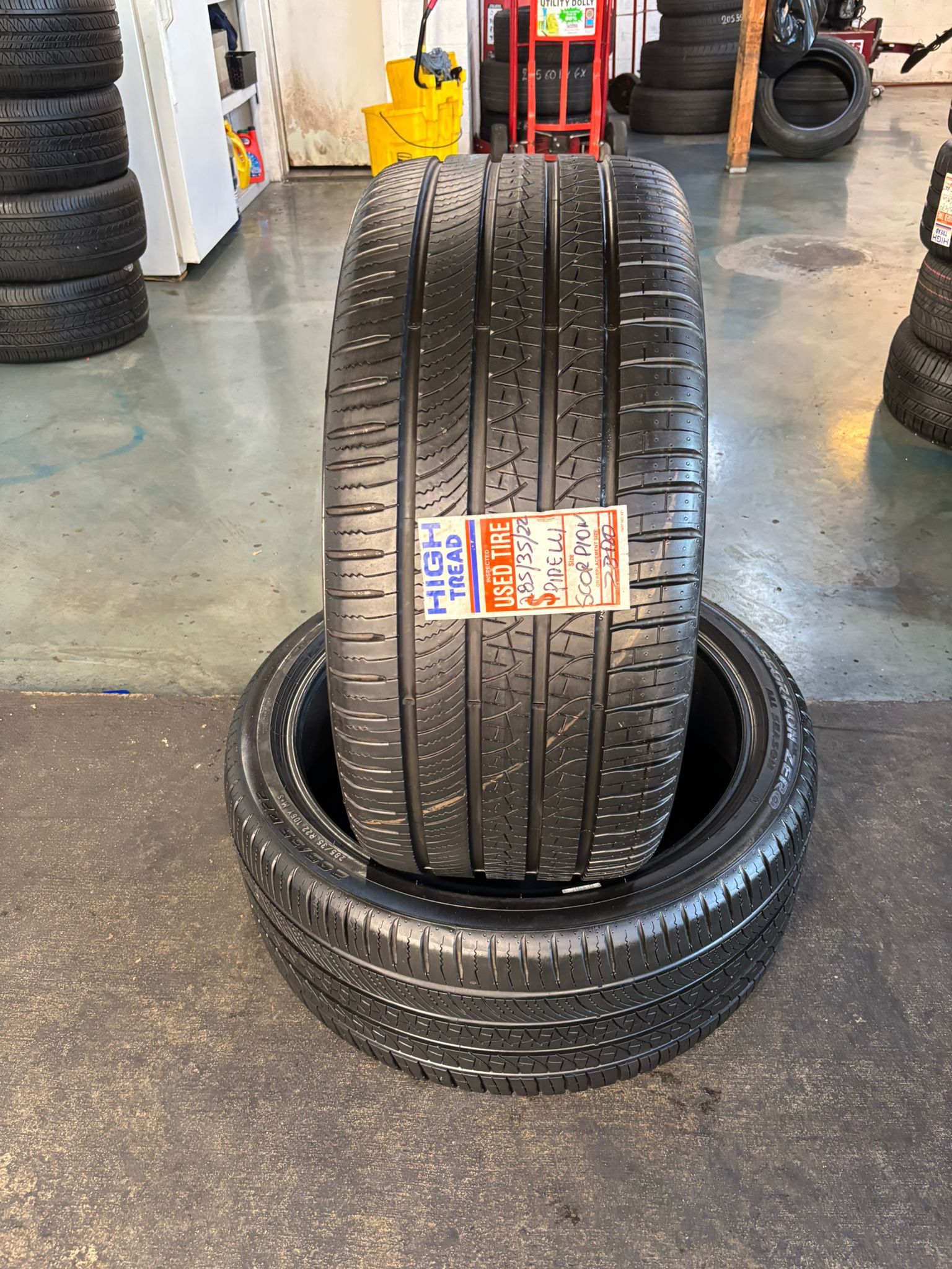 285/35/22 PIRELLI 2 TIRES SEMI NEW - DOT 2024