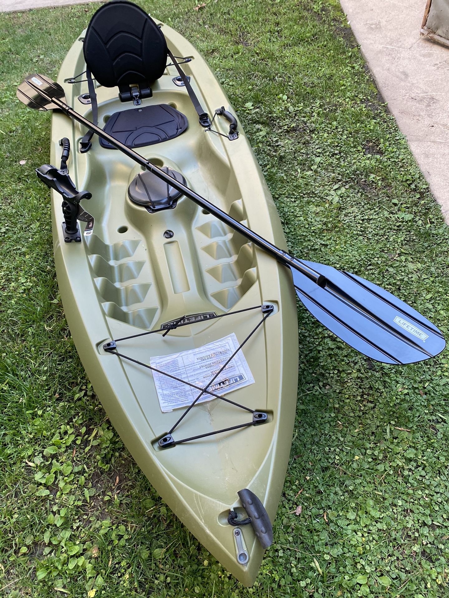NEW Lifetime Tamarack Angler Fishing Kayak